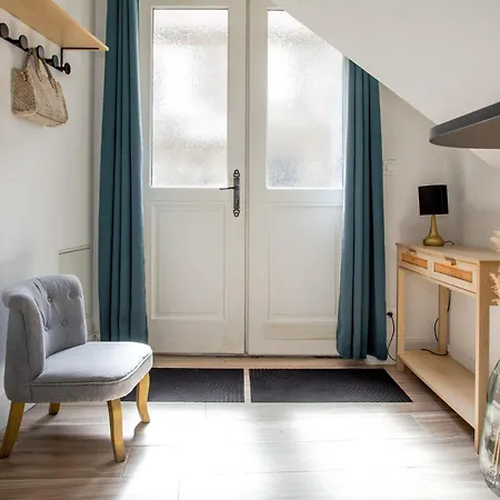 La Galerie - Atypique Bouchon De Apartment *