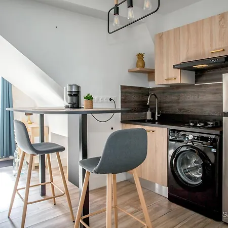 La Galerie - Atypique Bouchon De Apartment *
